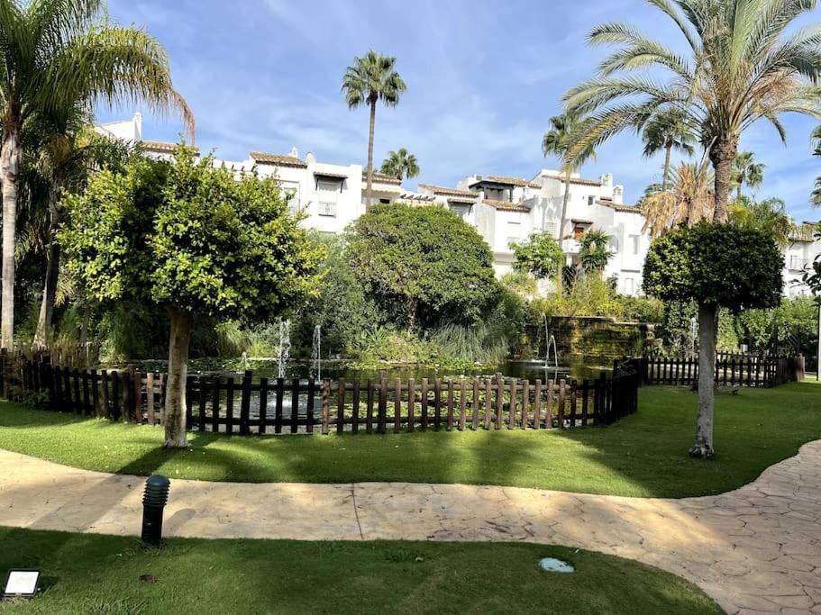 Costalita Beach Apartamento En Estepona Exterior photo