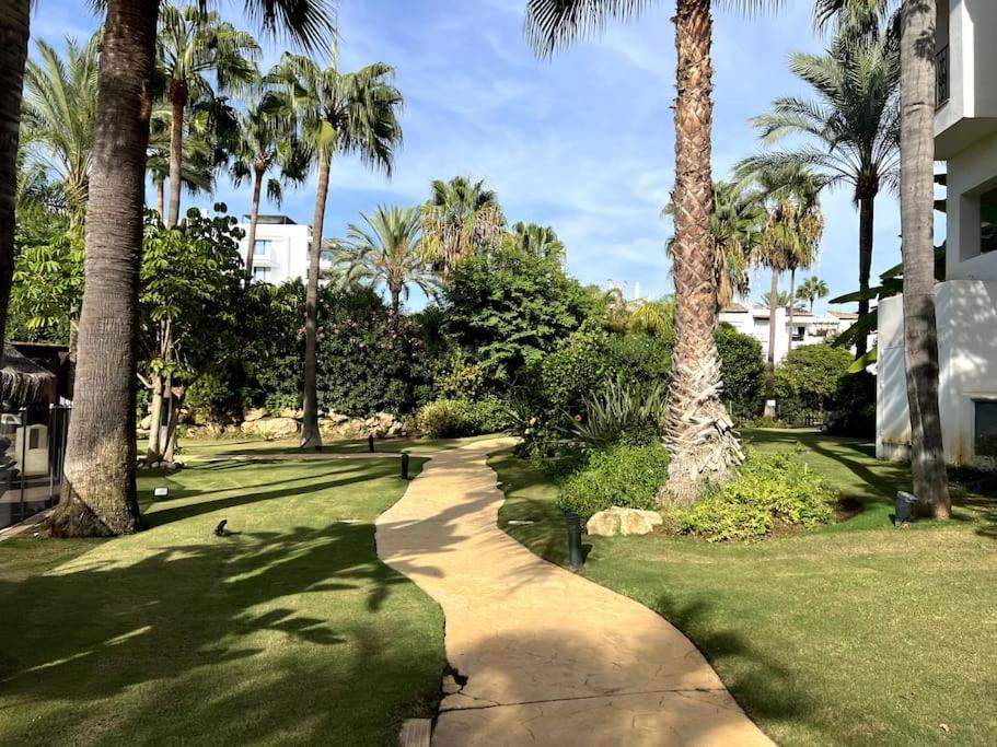 Costalita Beach Apartamento En Estepona Exterior photo